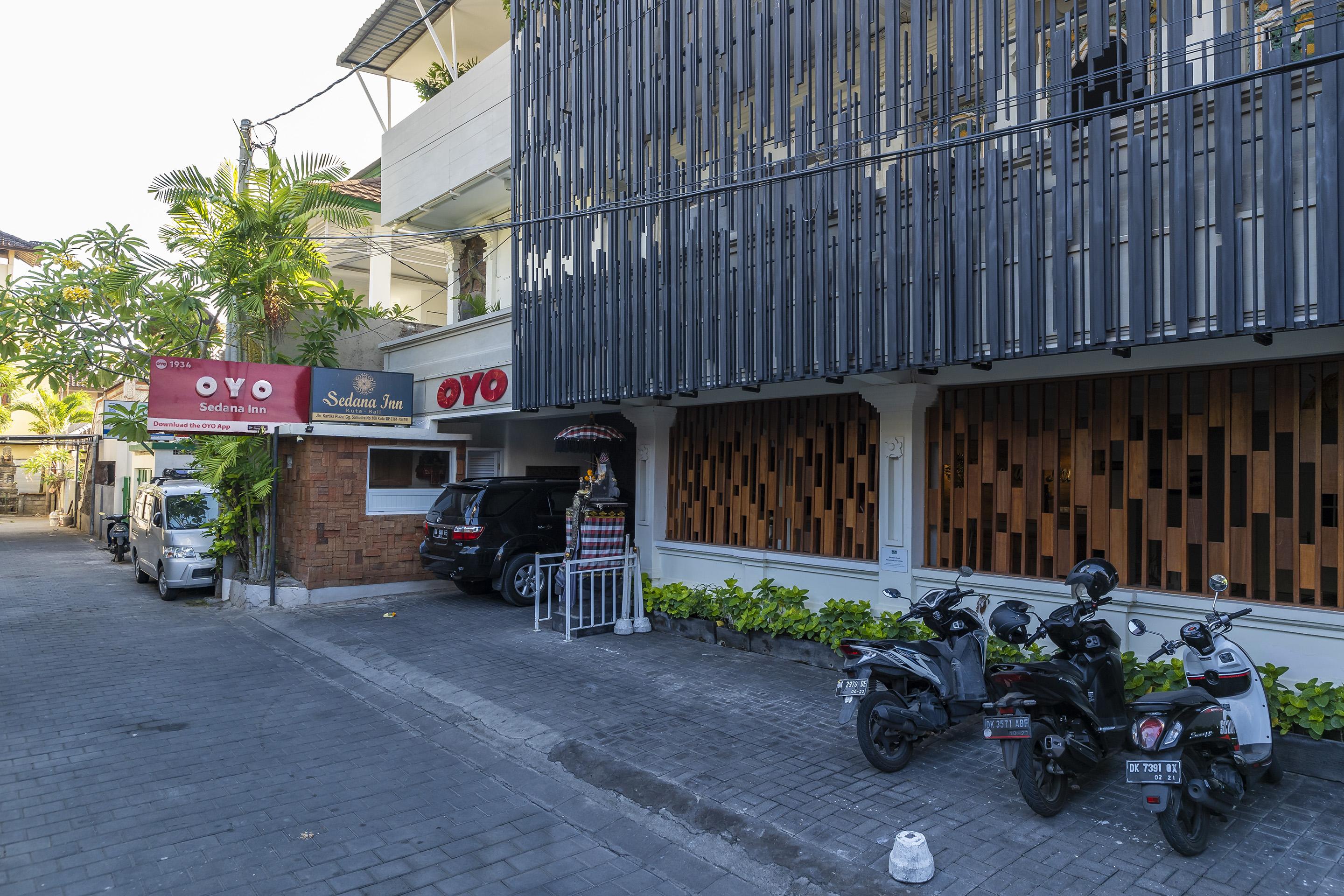 Oyo 1934 Sedana Inn Kuta Lombok Exterior foto